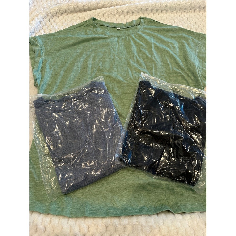 Set of 3 Womens XL Crewneck T-Shirts Green Blue Black Short Sleeve Rayon Blend